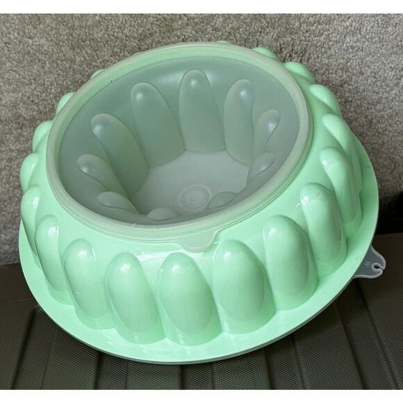 Tupperware Jello Mold 3-Piece MCM gelatin dessert mold retro Vintage clean - Picture 1 of 15